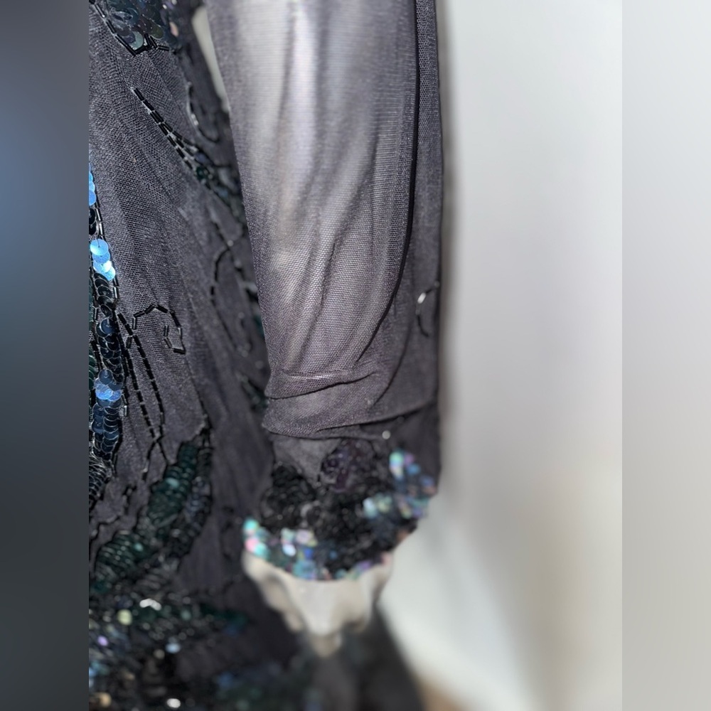 Elegant hand beaded/sequined dress Size 6 - Picture 5 of 8